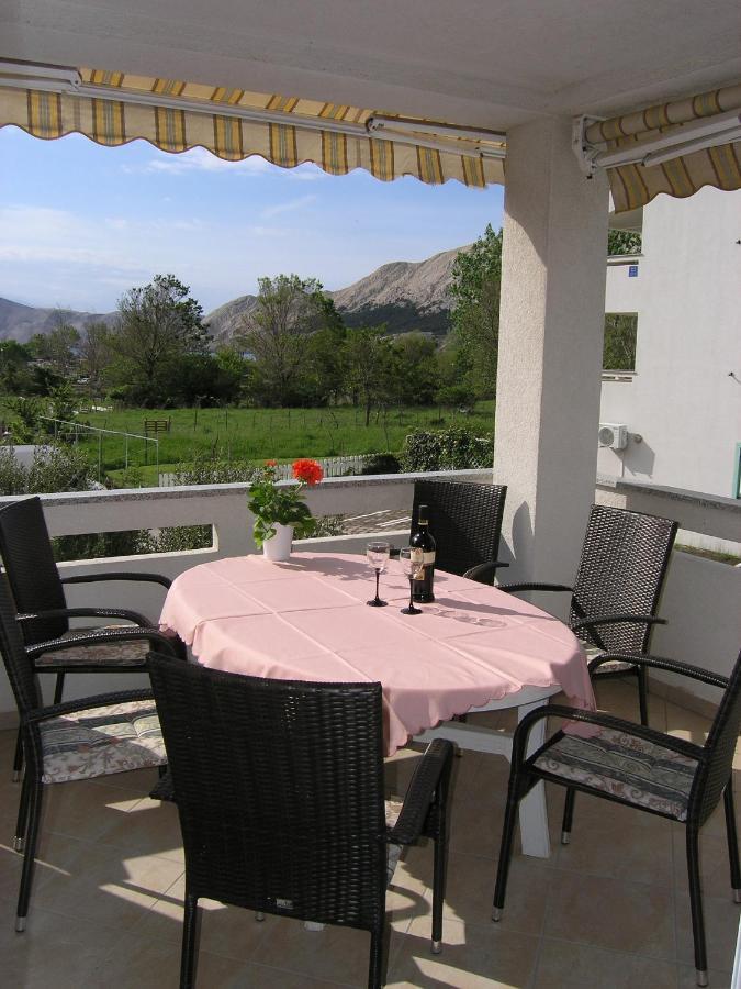 Apartments Biljana For Relaxing Holidays In Baska Bagian luar foto